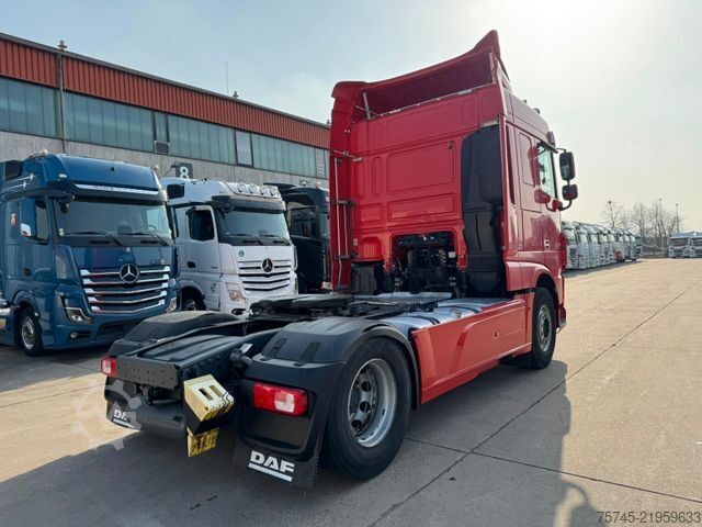 Tracteur routier standard DAF XF 480 * SPACE CAP * RETARDER * 2 X TANK*1. HAND