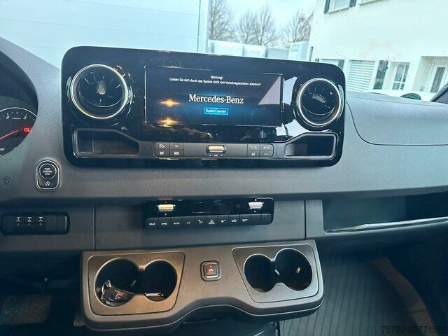 High top van Mercedes-Benz 419 Sprinter Tourer IGLHAUT ALLRAD 9-Sitzer