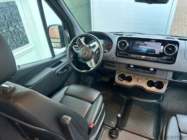 High top van Mercedes-Benz 419 Sprinter Tourer IGLHAUT ALLRAD 9-Sitzer