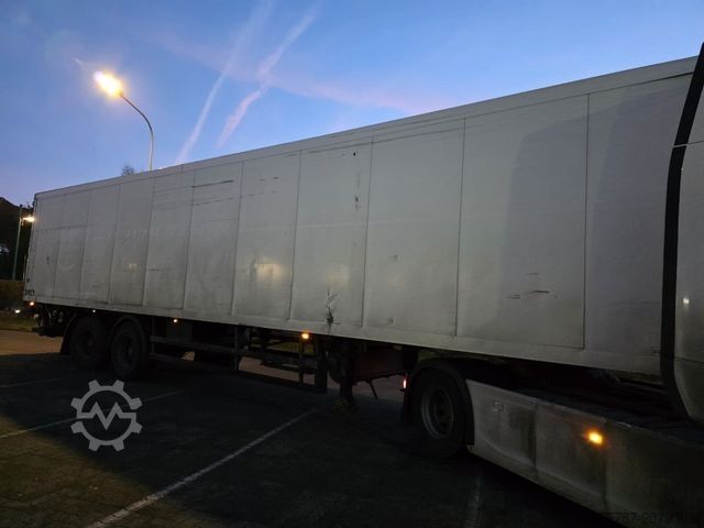 Reefer semitrailer SCHMITZ CARGOBULL City Tiefkühler, 2. Achs drehbar, 3 to Ladebordw