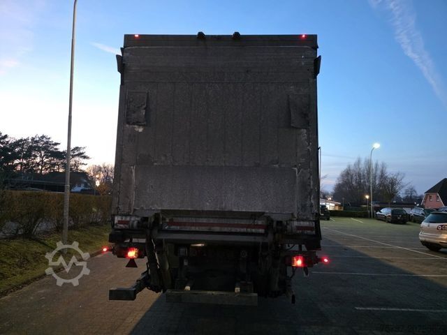 Reefer semitrailer SCHMITZ CARGOBULL City Tiefkühler, 2. Achs drehbar, 3 to Ladebordw