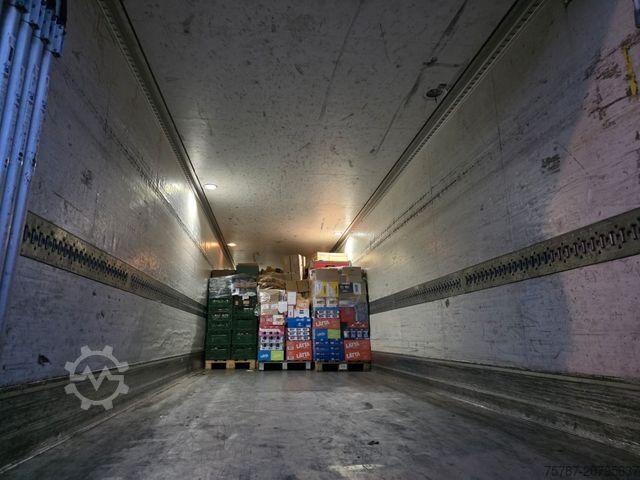Reefer semitrailer SCHMITZ CARGOBULL City Tiefkühler, 2. Achs drehbar, 3 to Ladebordw