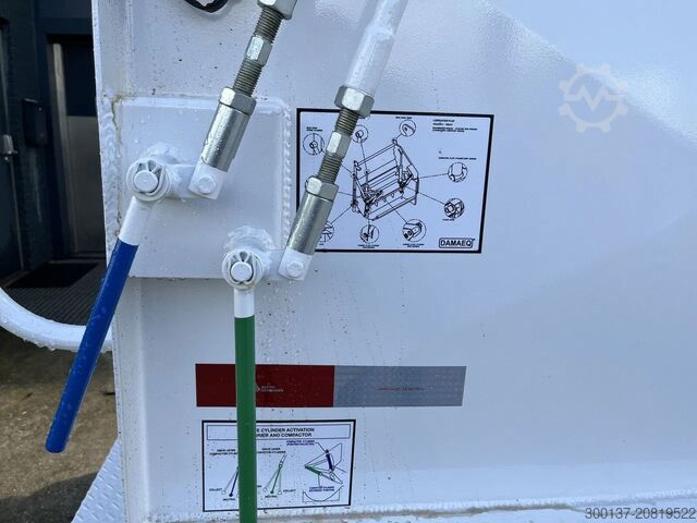 Fordon för avfallshantering Mercedes-Benz Accelo 815 4x2 Garbage Compactor (2 units) Acce...