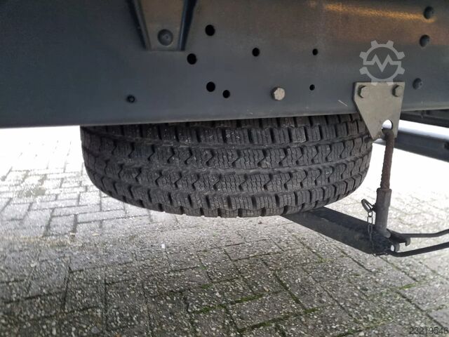 Iveco Daily 65C18 3.0D con cassone aperto da 6 m, Euro 6, massa complessiva 6.500 kg Iveco Daily 65C18 3.0D Open Laadbak 6M Euro6 GVW 6500kg