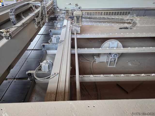 Panelová pila BIESSE Selco EB75