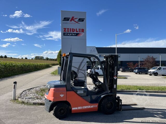 Viljuškar Toyota 52-8FDF25