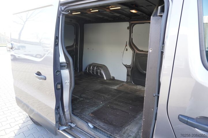 Delivery van Renault Trafic 2.0 dCi 145PK L2 Automaat EURO 6 - Airco...