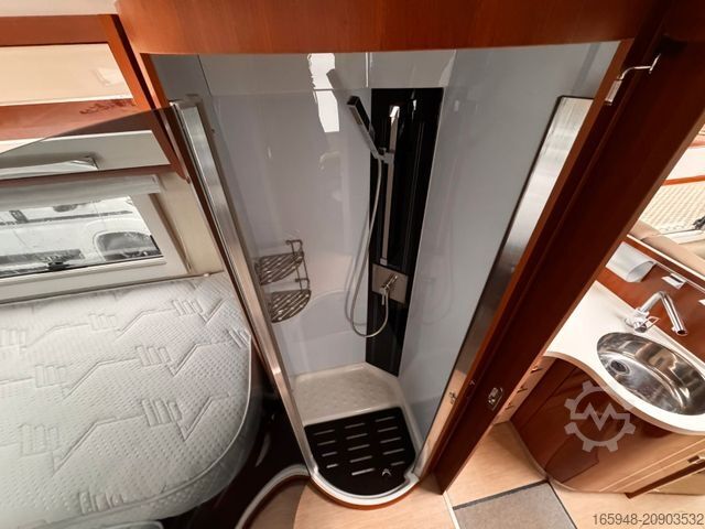 Integreret autocamper MOBILVETTA K-Yacht 85 Tekno Line ** Automatik*Solar**