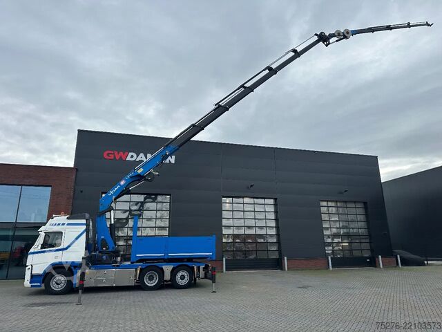 Vrachtwagen met kraan Volvo FM 420 6x2 Trekker/Bakwagen HMF 4720 + Flyjib ,...