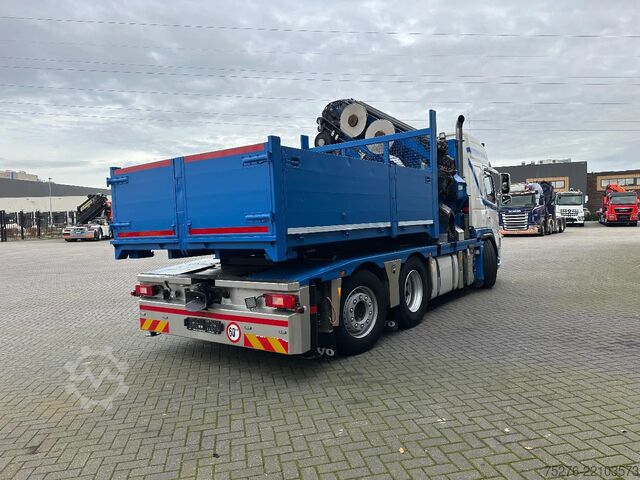 Vrachtwagen met kraan Volvo FM 420 6x2 Trekker/Bakwagen HMF 4720 + Flyjib ,...
