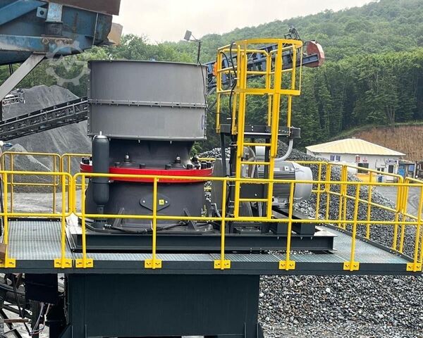 Törmelékdaráló Polygonmach tracked mobile cone crusher  hp300