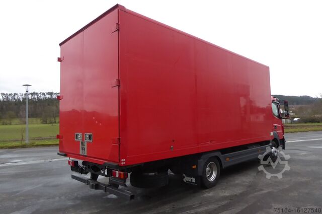 Van Mercedes-Benz 818 L