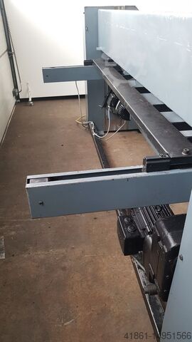 Universal-Schwenkbiegemaschine RAS 6720 2040x3.5