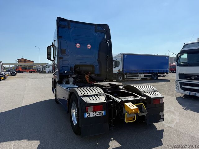 Tracteur routier standard Ford F-MAX 500