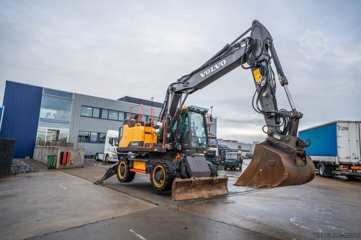 Koparka gąsienicowa VOLVO EW160E