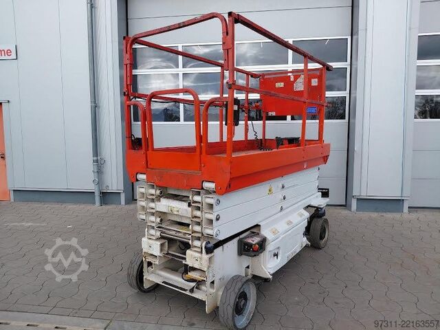 Elevador de tesoura JLG 2646ES