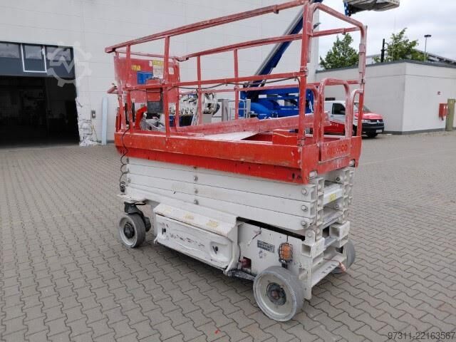 Elevador de tesoura JLG 2646ES