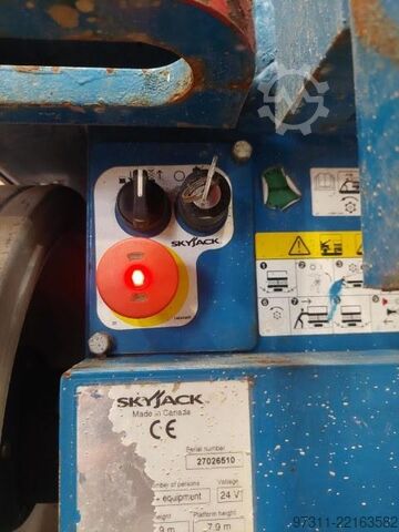 Elevador de tesoura SkyJack SJIII 3226