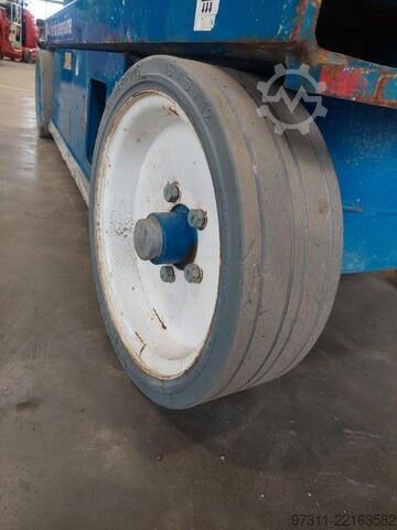Elevador de tesoura SkyJack SJIII 3226