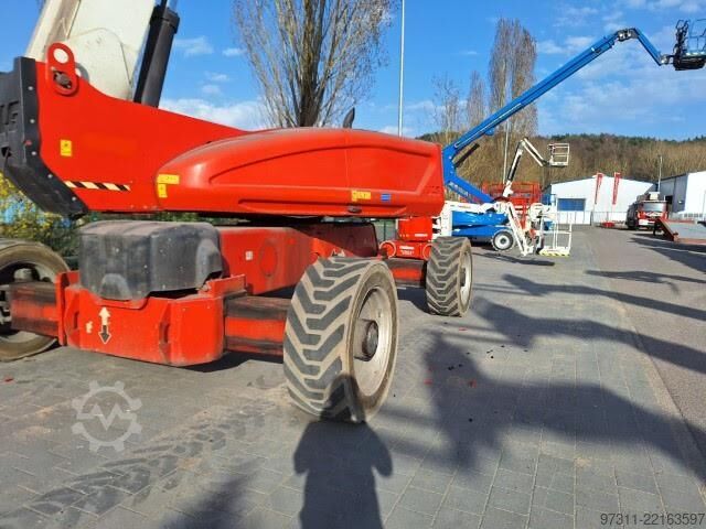 Plataforma de trabalho telescópica articulada JLG 1250AJP