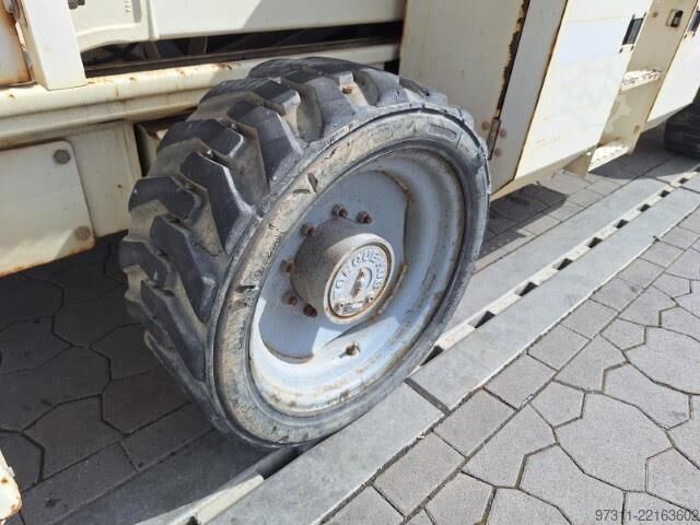 Elevador de tesoura Genie GS-4390 RT