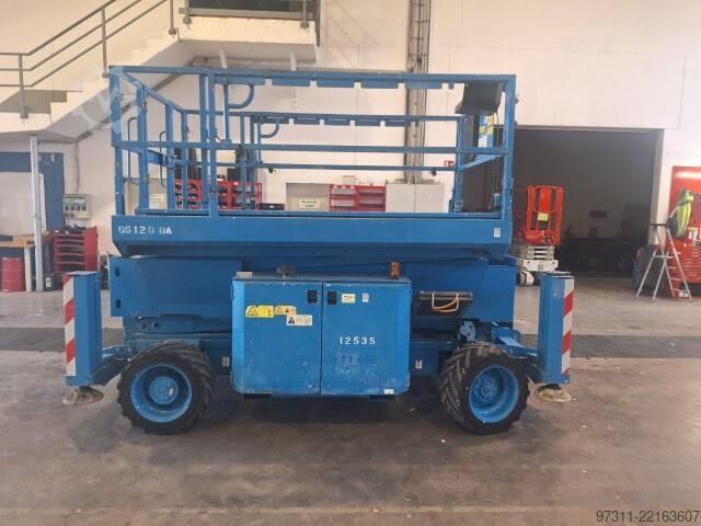 Elevador de tesoura Genie GS-3369 RT OR