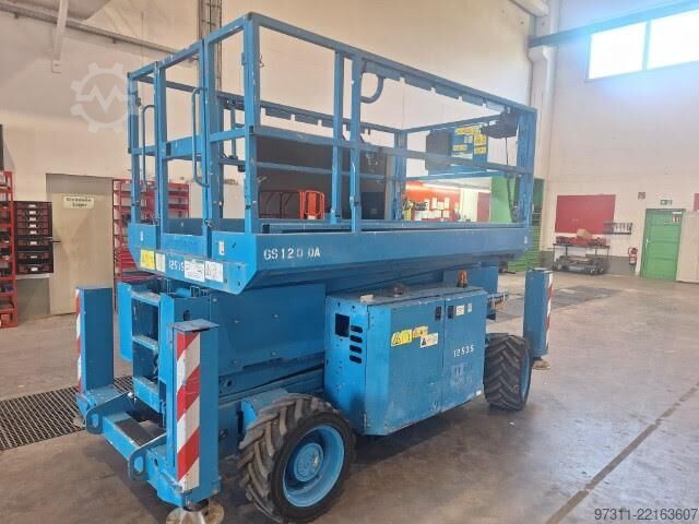 Elevador de tesoura Genie GS-3369 RT OR