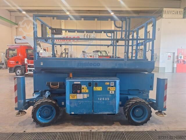 Elevador de tesoura Genie GS-3369 RT OR