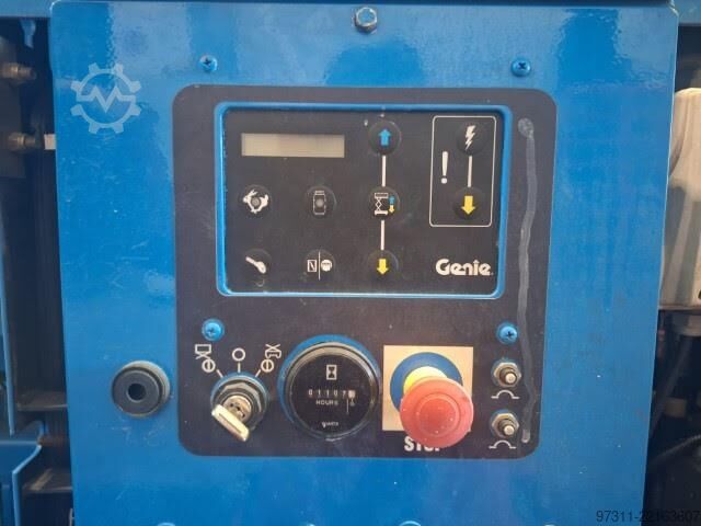 Elevador de tesoura Genie GS-3369 RT OR