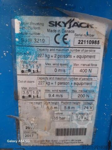 Elevador de tesoura SkyJack SJIII 3219