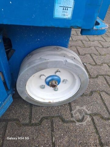 Elevador de tesoura SkyJack SJIII 3219