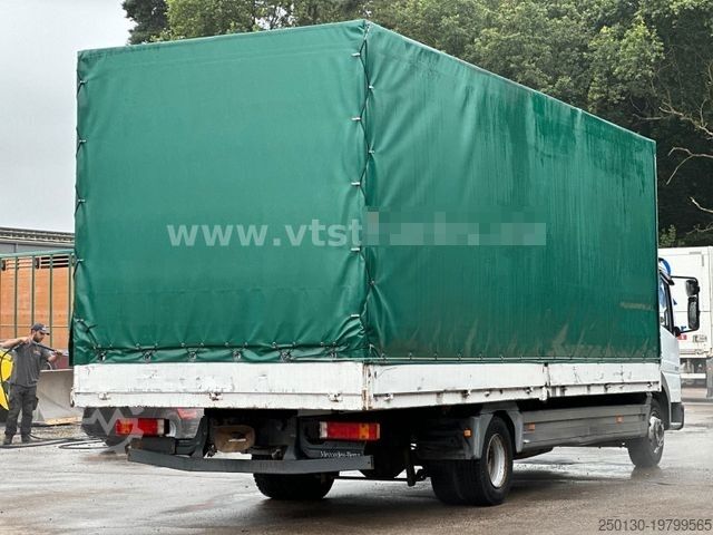 Camion bâché MERCEDES-BENZ Atego 817 4x2 Pritsche+Plane 7,5 t.