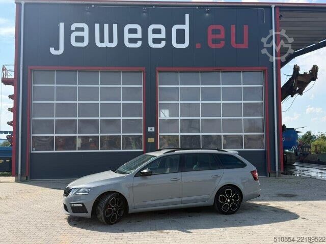 SKODA OCTAVIA RS / 4x4 / NAVI SKODA OCTAVIA RS / 4x4 / NAVI