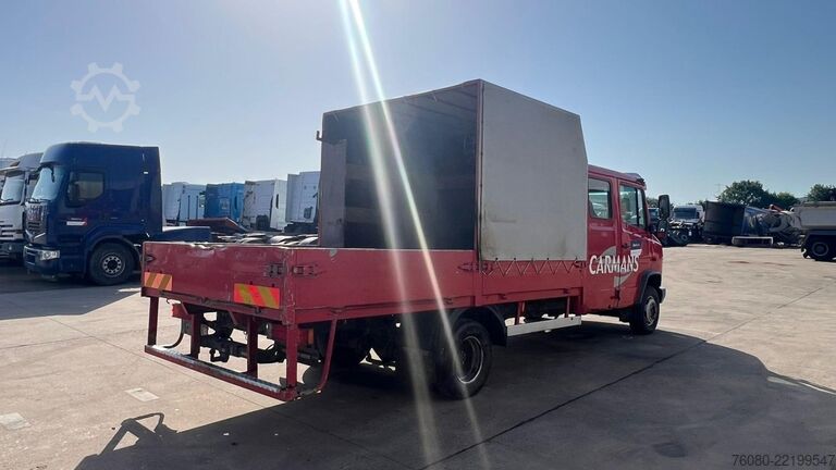 Platte bak Mercedes-Benz Vario 614 (BELGIAN TRUCK / CAMION BELGE / LAMES...