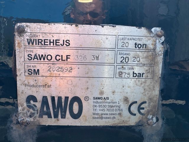 Lastbilmonteret kran VOLVO 8x2*6 Sawo tipper / Hiab X-DUO 102 E-2
