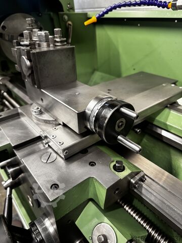 Colchester Master 2500 Draaibank Colchester Master 2500