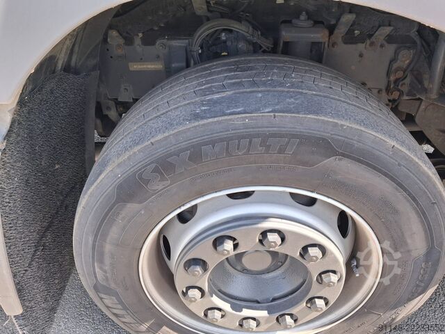 Kayar branda DAF XF 440 Euro 6A * 6x2 * 2 x Bed * Airco *