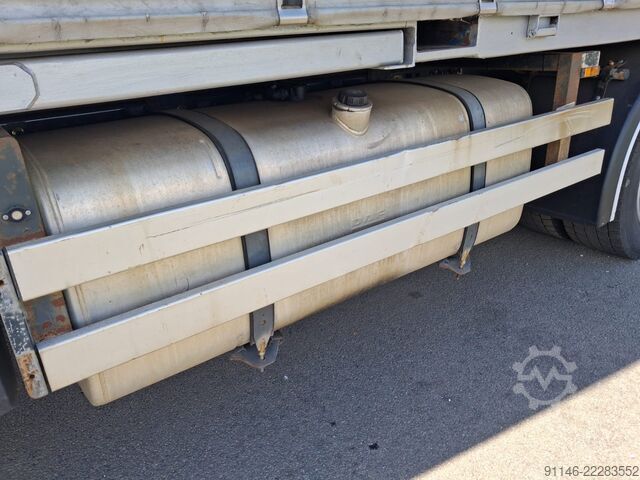 Kayar branda DAF XF 440 Euro 6A * 6x2 * 2 x Bed * Airco *