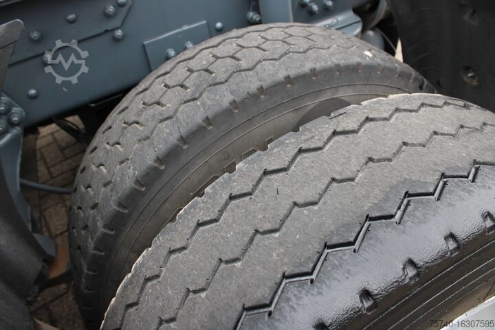 Standaard-SZM Scania R560 V8 + manual + ADR + 6x2