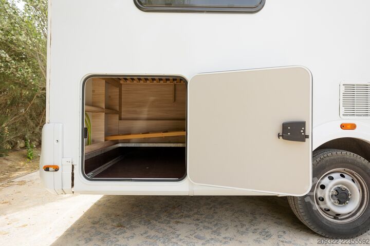Camper semintegrato Fiat Ducato Weinsberg Carasuite 2024 | Cambio automatico | 5 posti letto