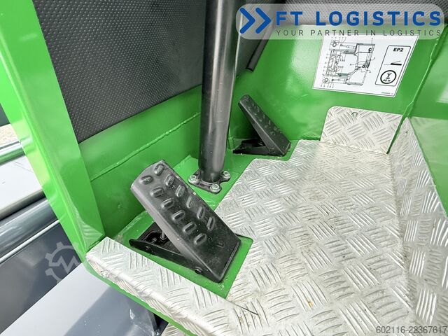 Wózek widłowy czterokierunkowy Combilift C3000 DIESEL WIDE FORK POSITIONER DUPLEX
