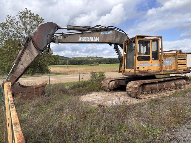 Rupsgraver Akermann EC230