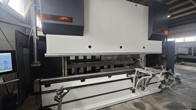 Abkant presa LVD PPEB 220/40