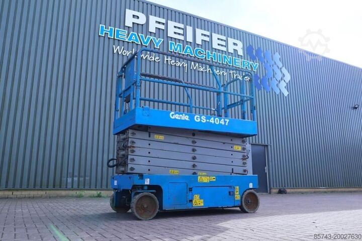 Scissor lift Genie GS4047 Electric, 14m Working Height, 350kg Capacit