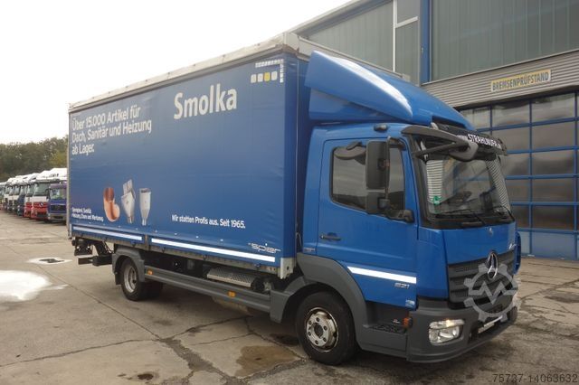 Βαν με κουρτίνα πλευράς MERCEDES-BENZ 821 L