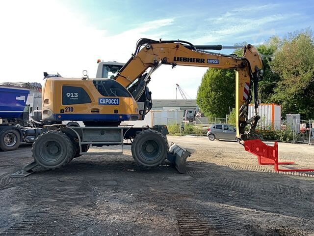 Hjulgraver Liebherr A913 Compact Litronic with 3 excavator buckets