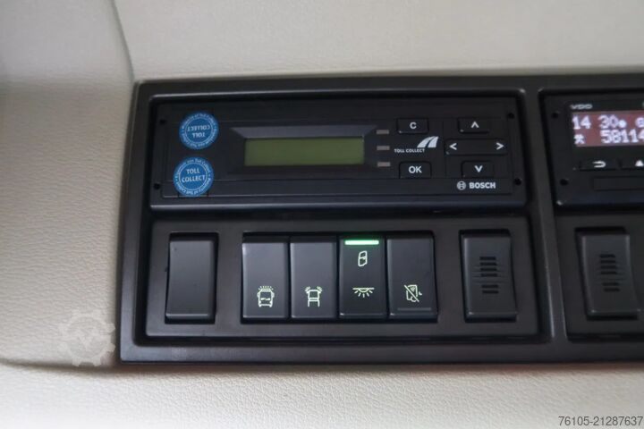 Box body Volvo FM Volvo FM 420 6x2 Stuur-As L.Z.V uitvoering