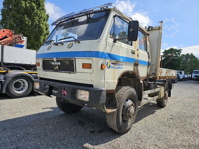Teherautó platóval (nyitott) MAN VW-MAN 8.150 FAE G90 4x4 Doppelkabine