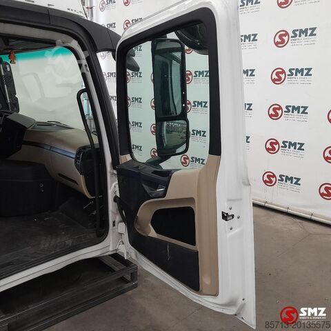 Καμπίνα Mercedes Occ cabine Mercedes