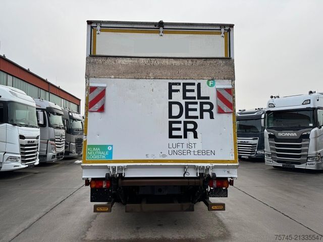 Skåpbil MERCEDES-BENZ ATEGO 818 * ANFAHUNFALL * MOTOR LÄÜFT *